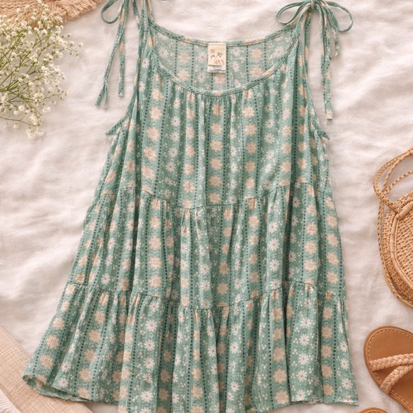 7th Ray Tops - Fifth Ray Green Floral Tiered Tank Boho